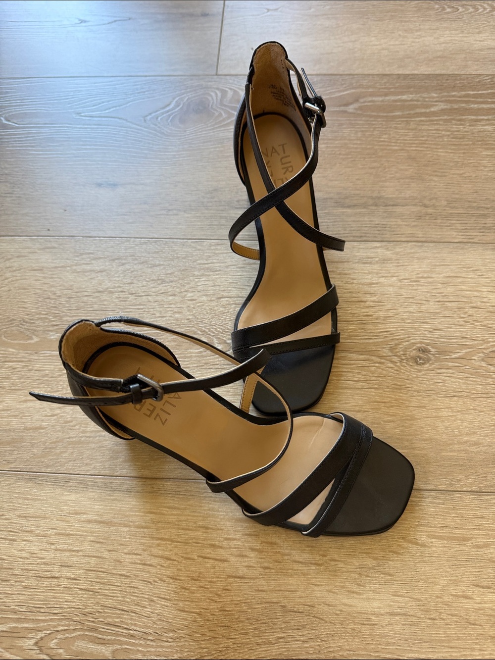 Naturalizer Black Strappy Leather Block Heel Sandals